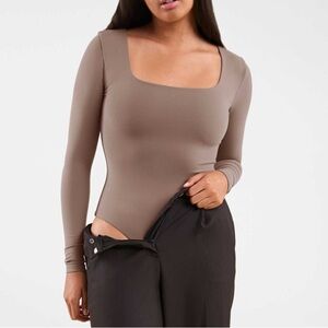 NWOT Squareneck bodysuit